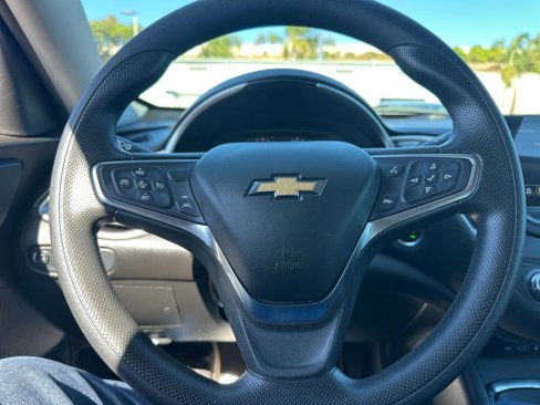 Used 2023 Chevrolet Malibu LT image 28
