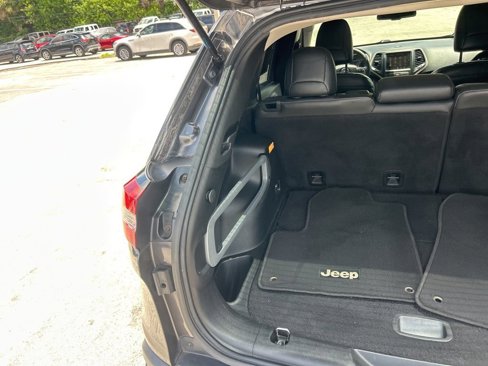 Certified 2015 Jeep Cherokee Limited image 31
