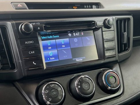 Used 2017 Toyota RAV4 LE image 14