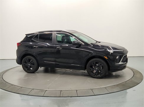 Used 2024 Buick Encore GX Sport Touring image 8