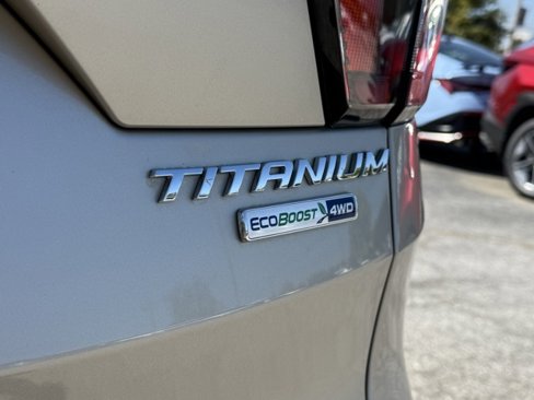 Used 2018 Ford Escape Titanium image 18