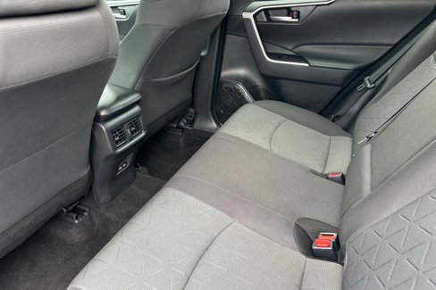 Used 2023 Toyota RAV4 XLE image 12