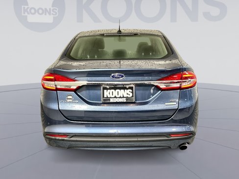 Used 2018 Ford Fusion SE w/ Fusion SE Technology Package image 5