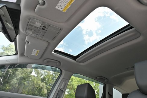 Used 2021 Honda CR-V EX-L image 16