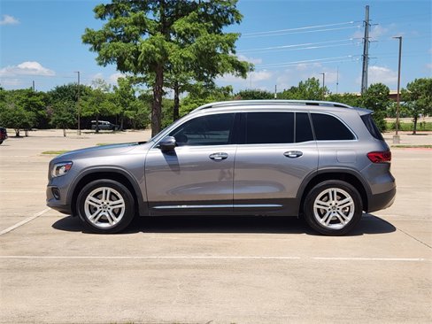 Used 2021 Mercedes-Benz GLB 250 image 4