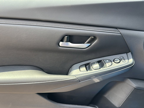 New 2025 Nissan Sentra SV image 13