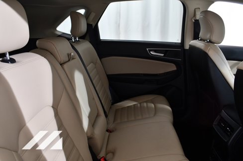 Used 2019 Ford Edge SEL w/ Equipment Group 201A image 19