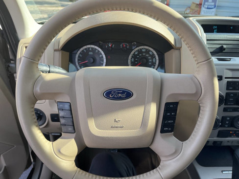 Used 2011 Ford Escape XLT w/ 201A Rapid Spec Order Code image 22