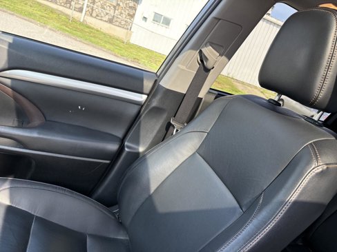 Used 2019 Toyota Highlander XLE image 19