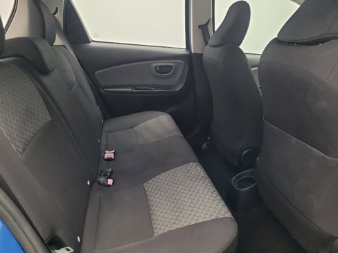 Used 2015 Toyota Yaris L image 19
