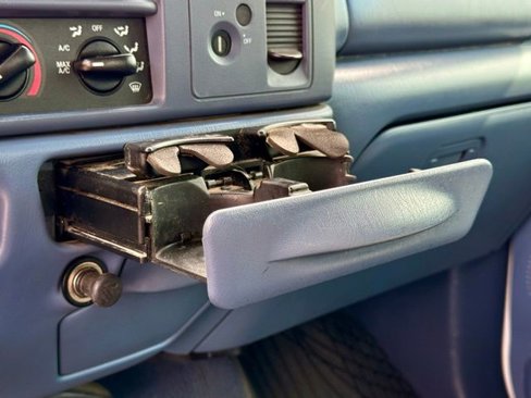 Used 1999 Ford F250 Lariat image 22