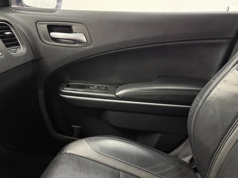 Used 2020 Dodge Charger SXT w/ Leather Interior Group image 24
