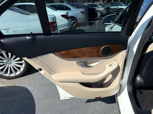 Used 2017 Mercedes-Benz C 300 Sedan image 31