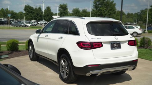 Certified 2022 Mercedes-Benz GLC 300 4MATIC w/ Premium Package Lite image 6