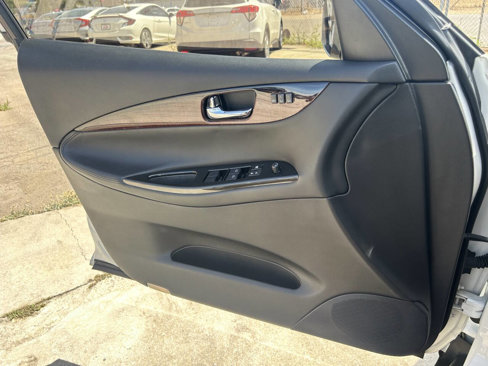 Used 2017 INFINITI QX50 2WD image 15