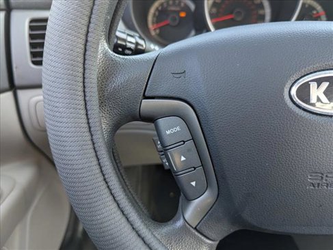 Used 2009 Kia Optima LX image 10