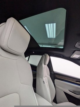 Used 2024 Porsche Macan 4 Electric image 19