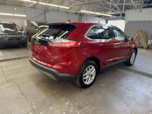 Certified 2022 Ford Edge SEL w/ Convenience Package image 16
