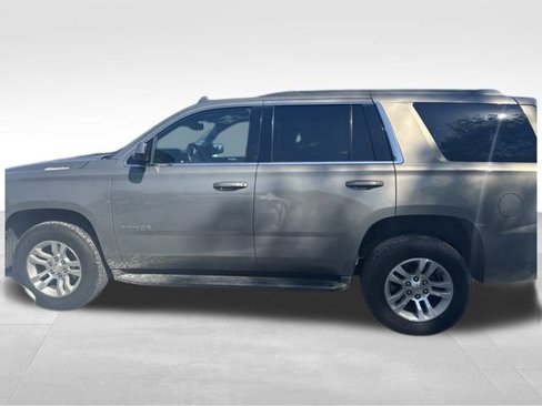 Used 2018 Chevrolet Tahoe LT image 2