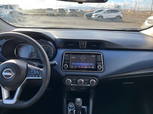 Used 2023 Nissan Versa SV image 31