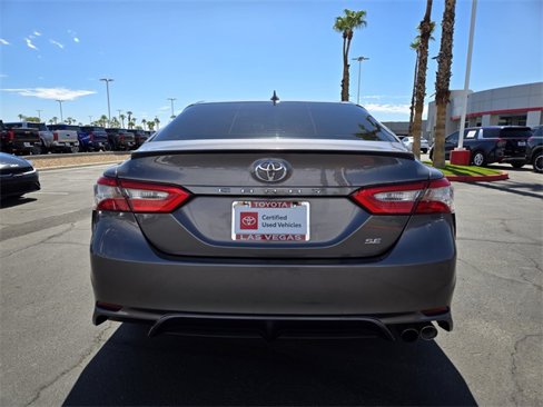 Certified 2019 Toyota Camry SE image 5