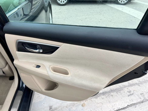 Used 2013 Nissan Altima 2.5 SV w/ 2.5SV Convenience Pkg image 17