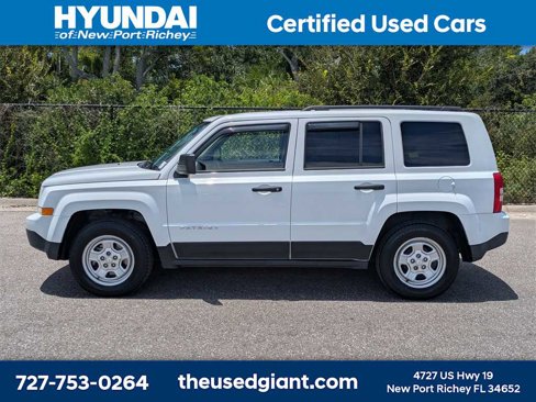 Used 2016 Jeep Patriot Sport image 2