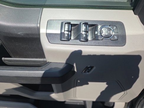 Used 2018 Ford F150 XL w/ Equipment Group 101A Mid image 12