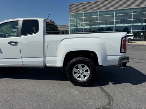 Used 2015 GMC Canyon SL image 6