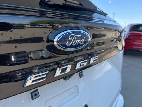 Used 2024 Ford Edge SEL image 24