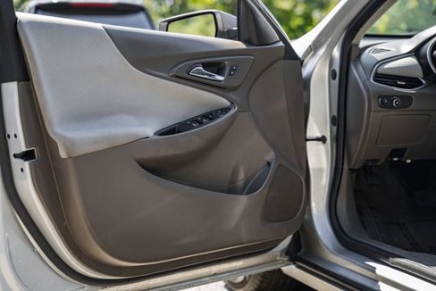 Used 2018 Chevrolet Malibu LS image 31