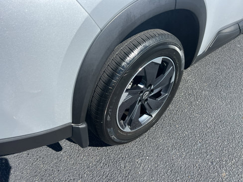 Used 2024 Nissan Rogue SV image 20