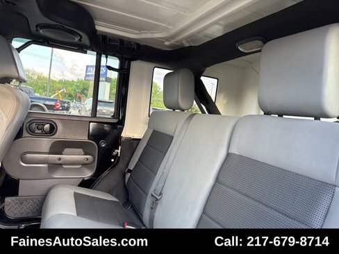 Used 2010 Jeep Wrangler Unlimited Sport image 39