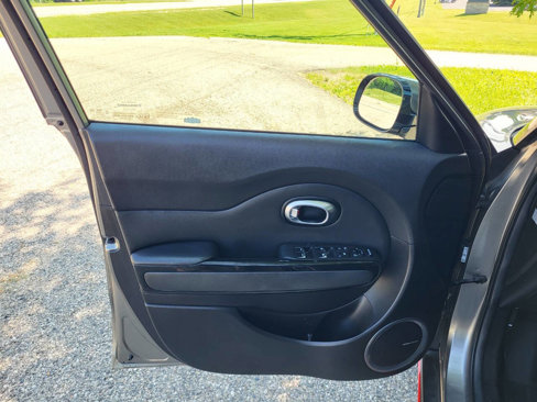 Used 2018 Kia Soul ! w/ Tech Package image 27
