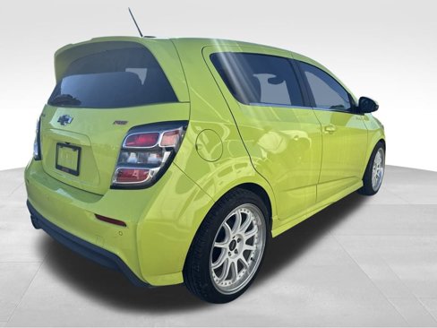 Used 2019 Chevrolet Sonic LT w/ LPO, Performance Package image 4