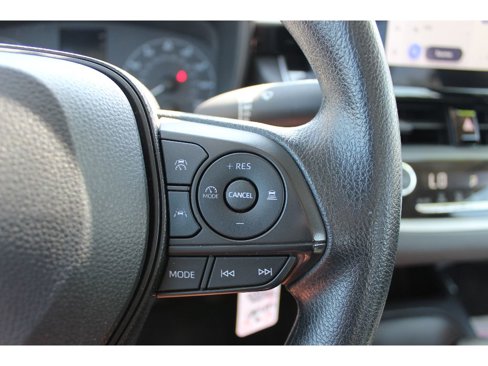 Used 2023 Toyota Corolla LE image 12