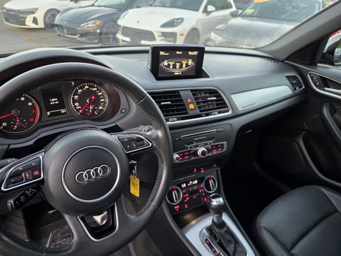Used 2018 Audi Q3 2.0T Premium image 35
