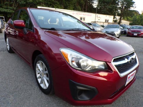Used 2014 Subaru Impreza 2.0i Premium w/ All-Weather Package w/CVT image 2
