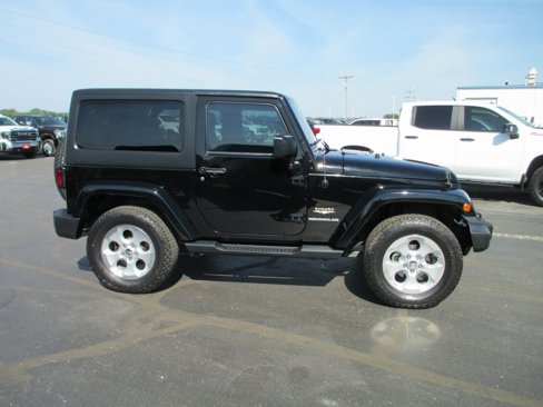 Used 2015 Jeep Wrangler Sahara w/ Connectivity Group image 2
