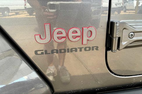 Used 2020 Jeep Gladiator Rubicon image 9