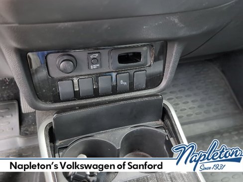 Used 2018 Mitsubishi Outlander SEL image 16