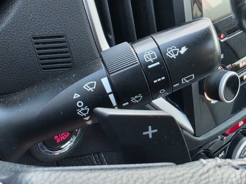 Used 2022 Subaru Forester Limited image 38