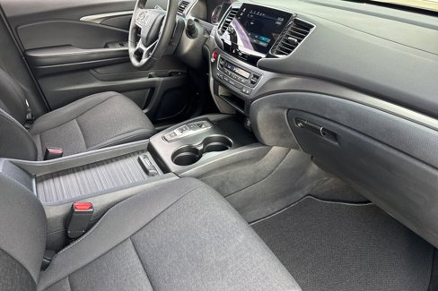 Certified 2021 Honda Passport Sport image 32