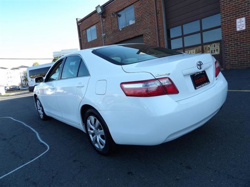 Used 2009 Toyota Camry LE image 3
