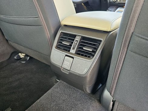 Used 2018 Honda Clarity Plug-In Hybrid image 19