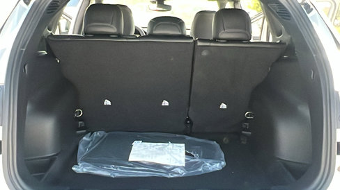 New 2025 Jeep Compass Latitude image 12
