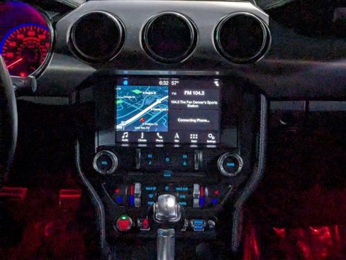 Used 2018 Ford Mustang Premium image 15