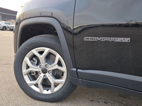 New 2025 Jeep Compass Sport image 21