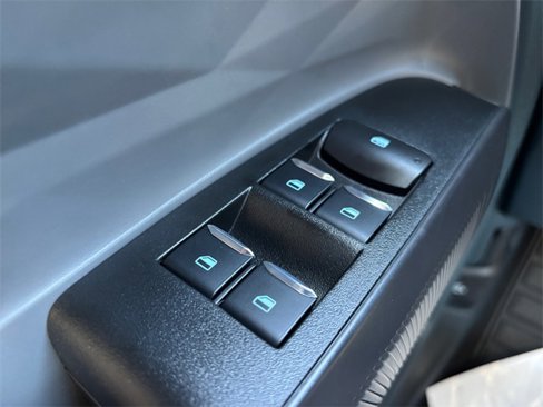 New 2025 Ford Maverick XL image 16