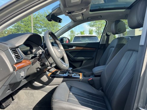 Certified 2023 Audi Q5 2.0T Premium Plus w/ Premium Plus Package image 14